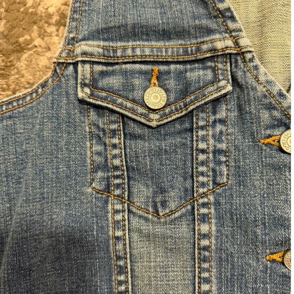 Levi Vintage Retro Trucker Button Front Collarless Denim Jean Vest Womens M - Picture 5 of 10